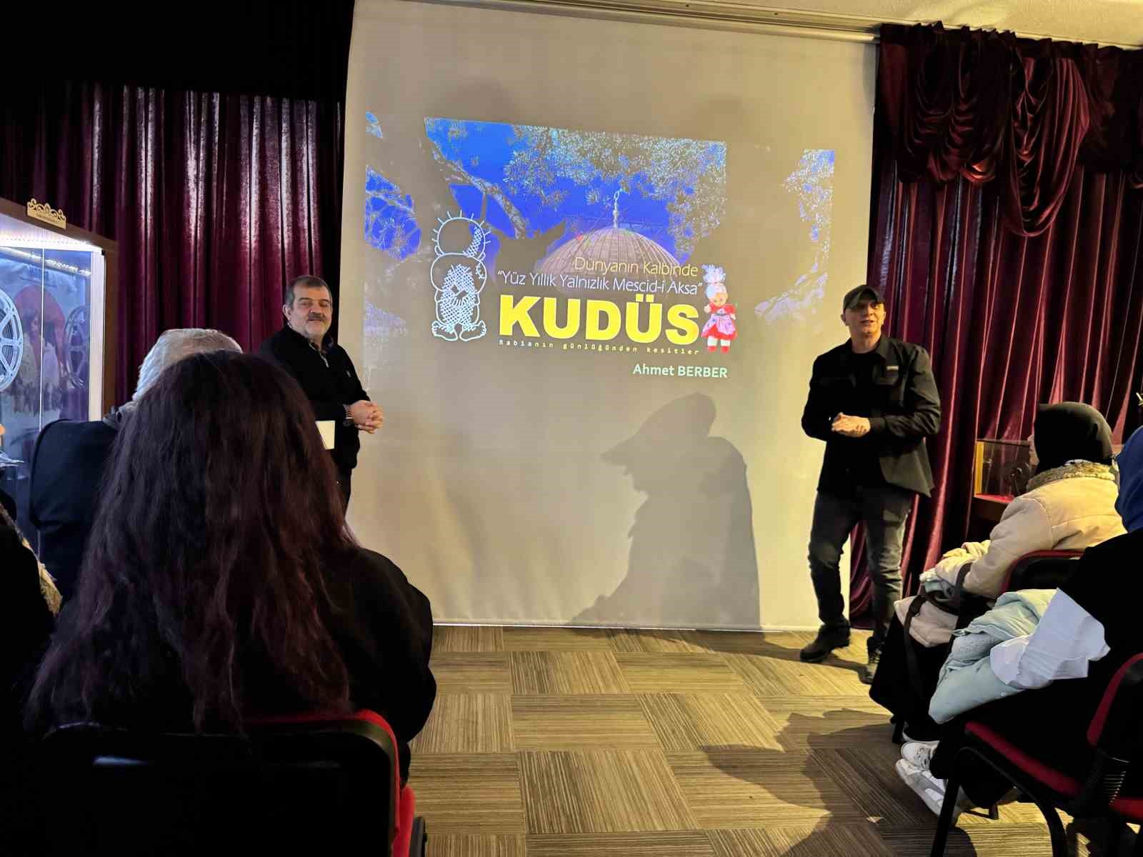 Fotoğraf Makinesi Müzesi’nde 