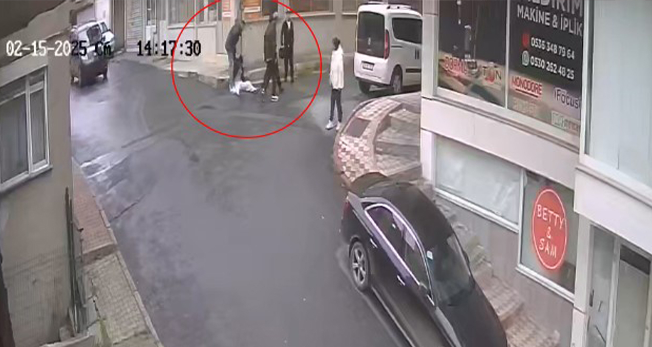 Arnavutköy’deki acımasız dayak kamerada: Kaskla kafasına vurup yerde tekmelediler