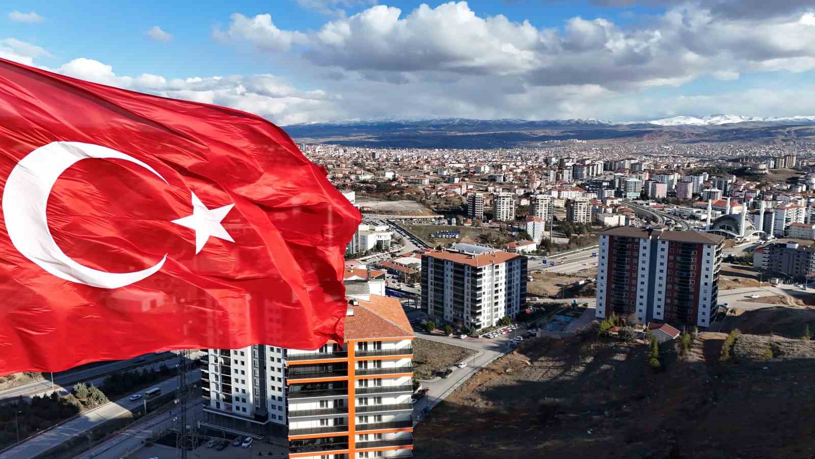 Türkiye karla mücadele ediyor, Kırıkkale güneşli havayı yaşıyor: 