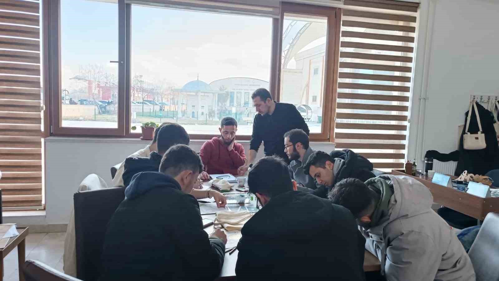 Bez çanta baskı atölyesi yapıldı