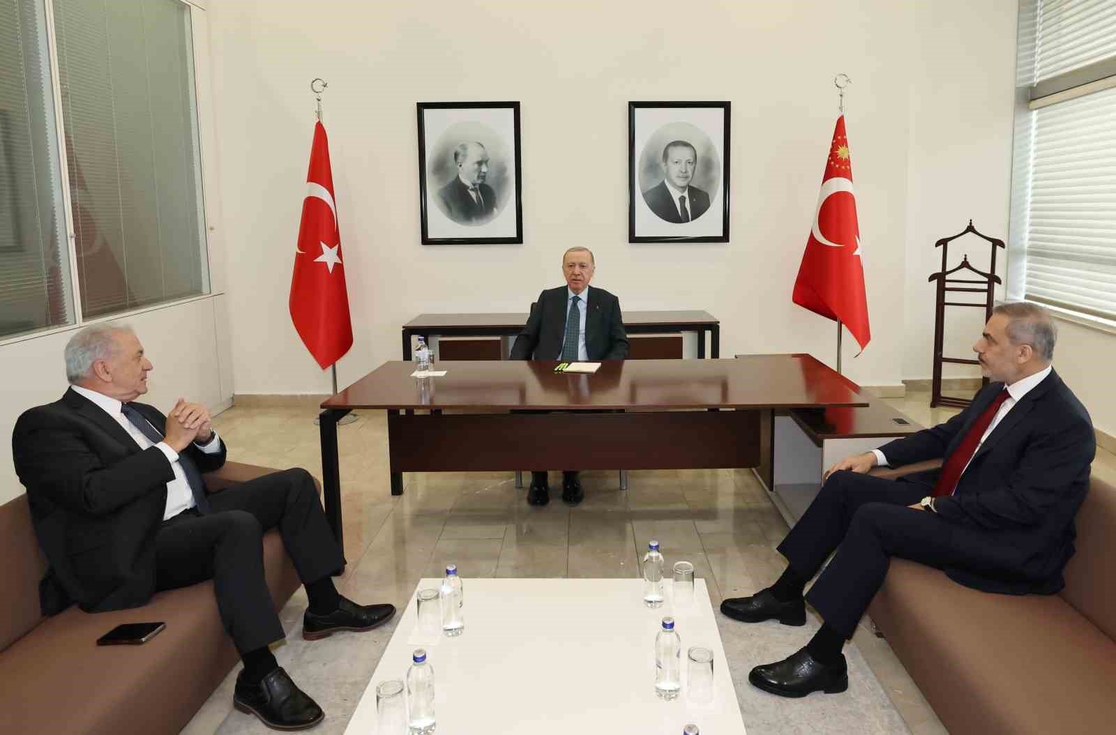 Cumhurbaşkanı Erdoğan, eski Yunanistan Dışişleri Bakanı Avramopoulos’u kabul etti