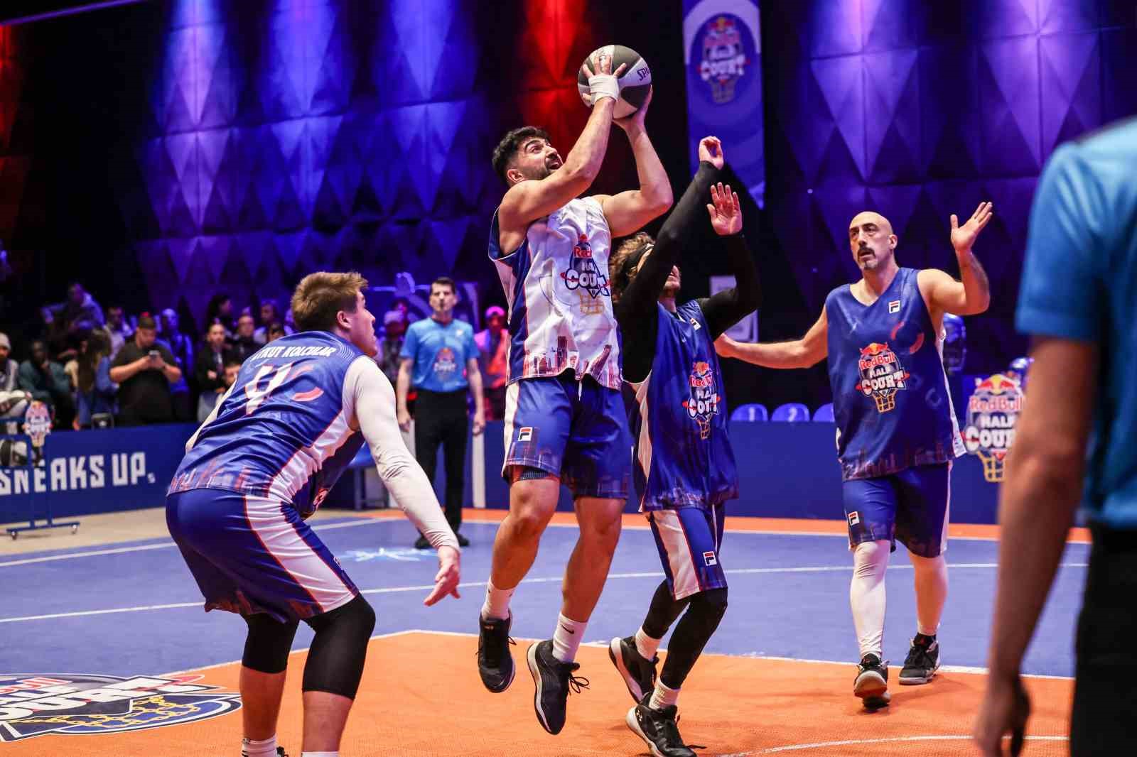 Red Bull Half Court’ta şampiyon takım kupasını Nigel Hayes-Davis’ten aldı