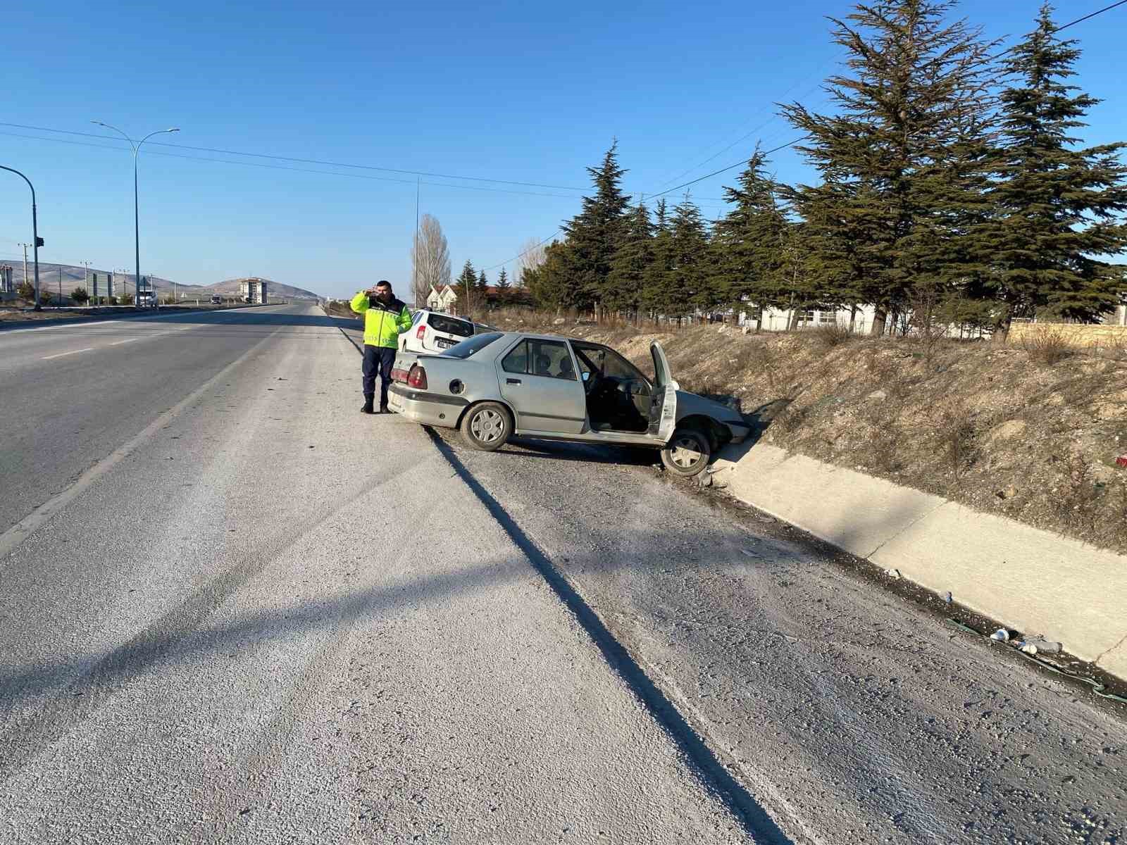 Emirdağ’da trafik kazası, 3 yaralı