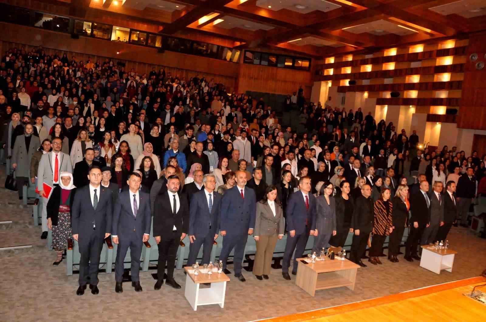 Vali Akbıyık 