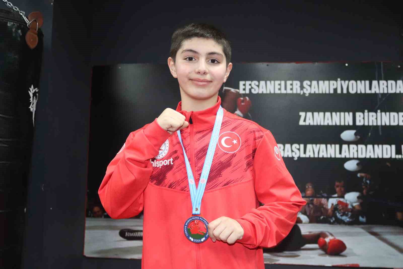 ’Rocky’ filminden etkilendi, Türkiye şampiyonu oldu
