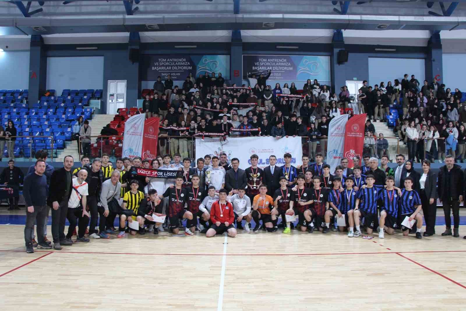 Futsalda şampiyon Farabi