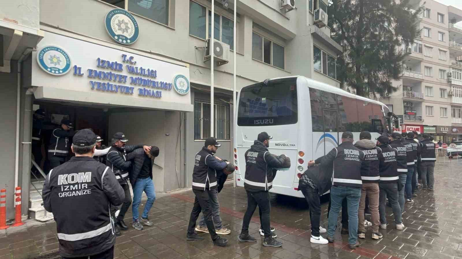 İzmir’de suç örgütüne operasyon: 11 tutuklama