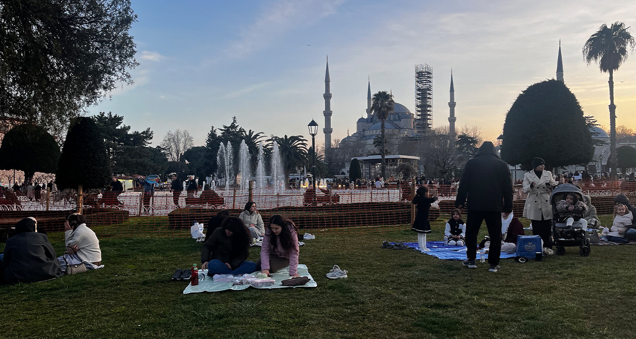 Sultanahmet’te ilk iftar heyecanı