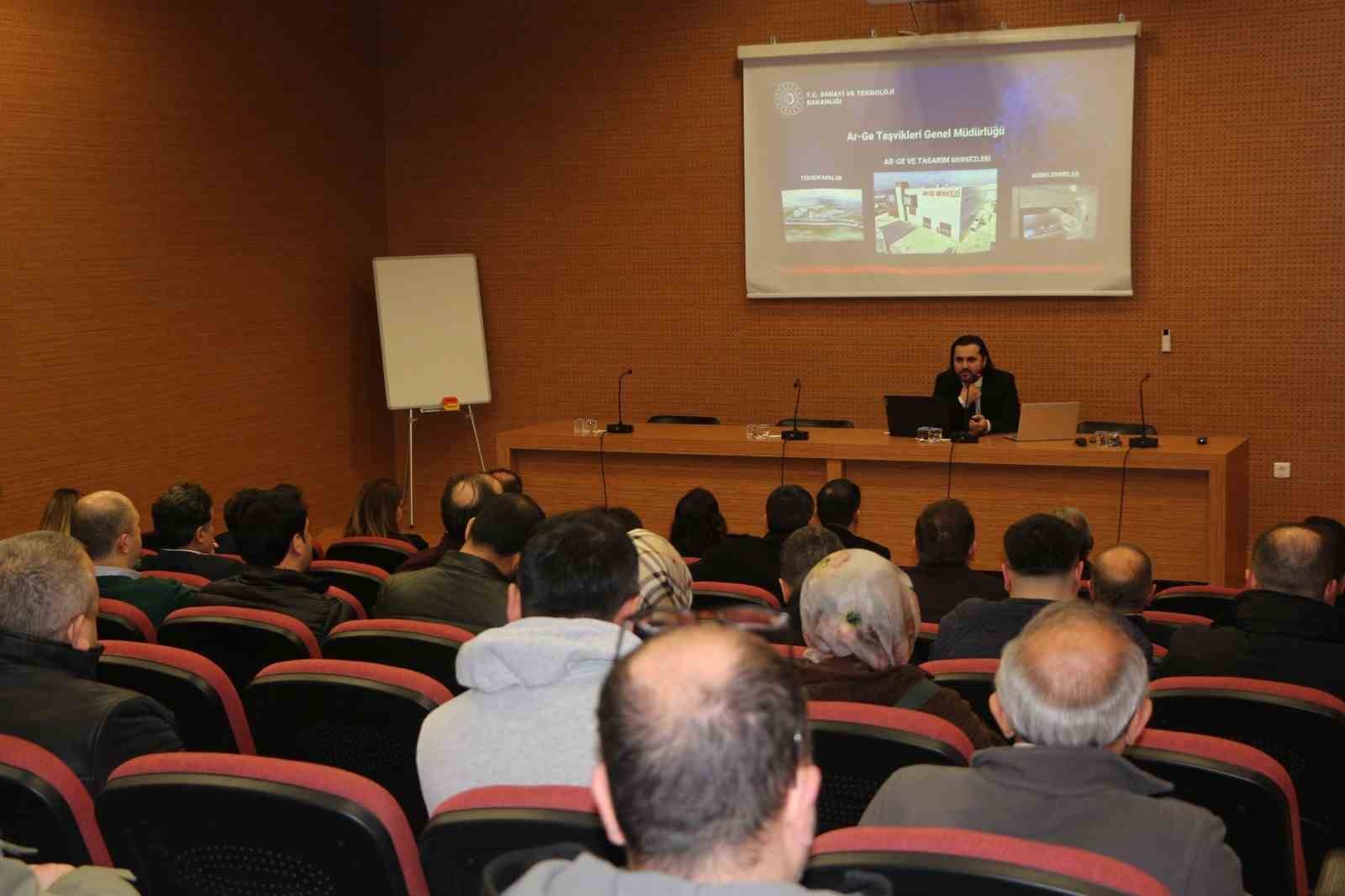 Çorum’da AR-GE ve Tasarım Merkezleri Teşvikleri Hakkında Bilgilendirme Toplantısı