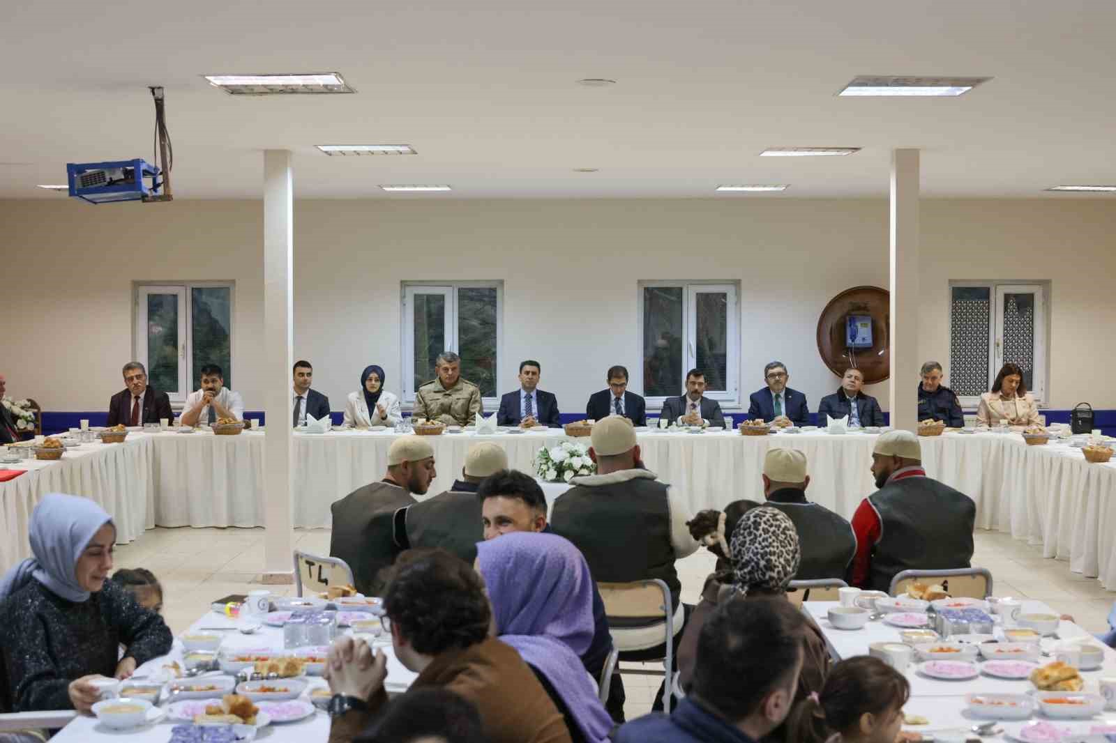 Gölpazarı Açık Ceza İnfaz Kurumu’nda derslik ve konferans salonunun açılışı yapıldı