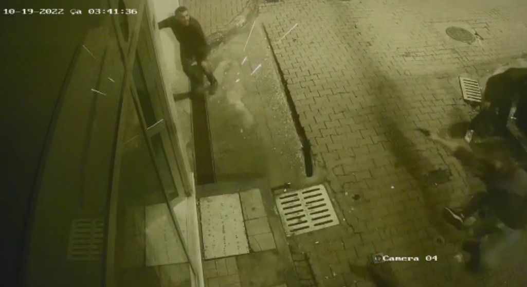 Genç adam 15 kurşunla öldürülmüştü, 3 sanığa ceza yağdı