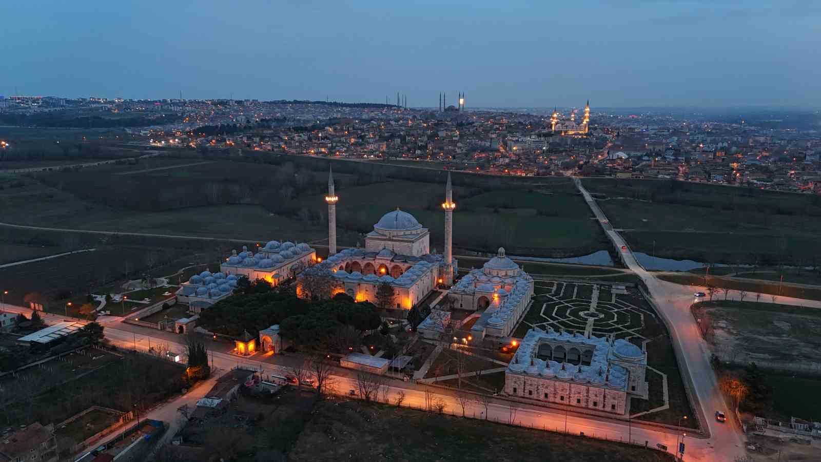 II. Bayezid Külliyesi’ndeki Aşçı Yahya Baba’nın mutfağı bu Ramazan da iftara kapatıldı