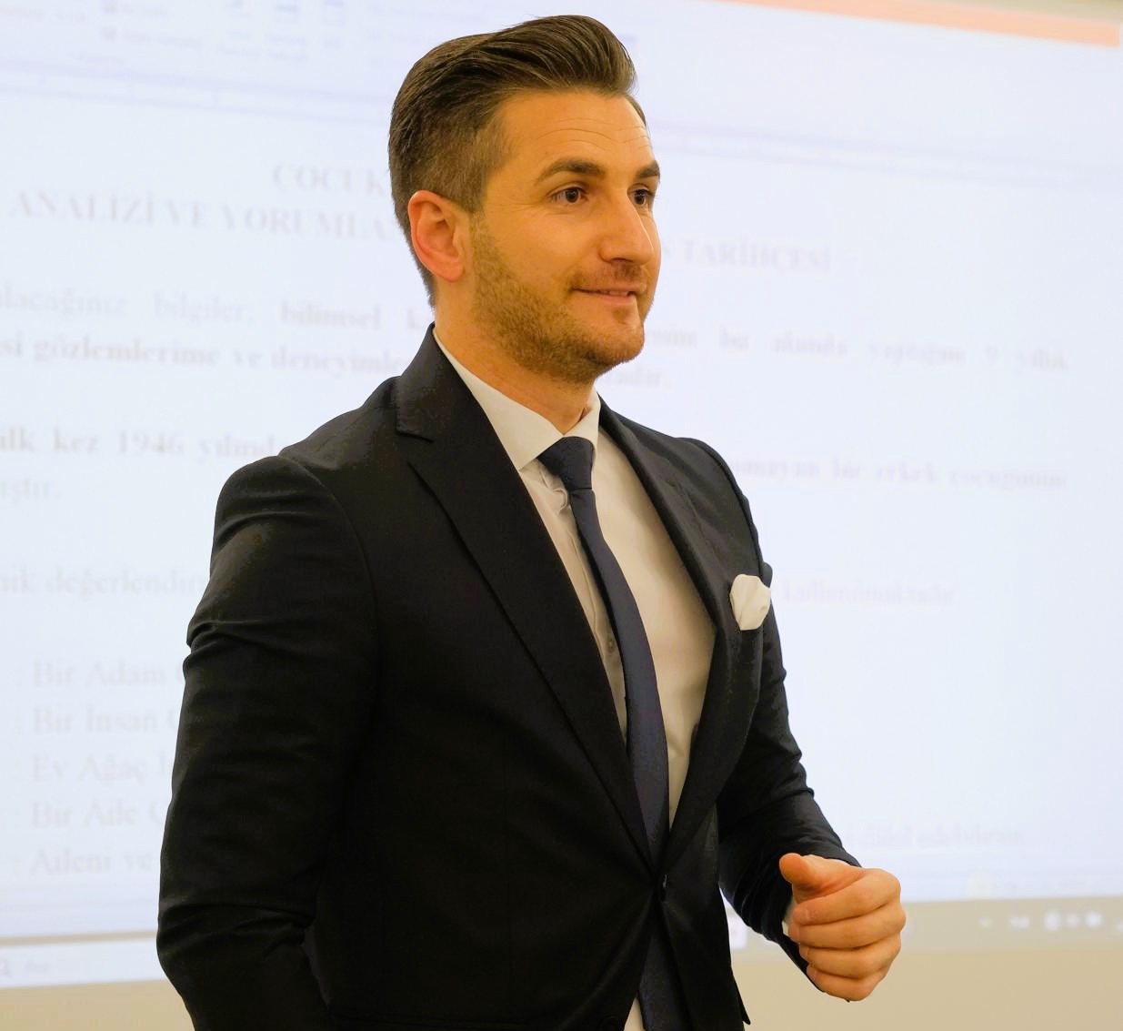 Modern Eğitim Bilimci Paşayev; 