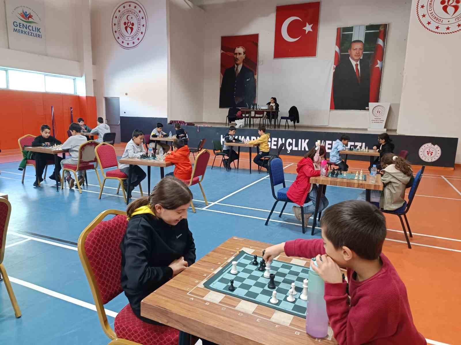 Hakkari’de Satranç İl Şampiyonası heyecanı