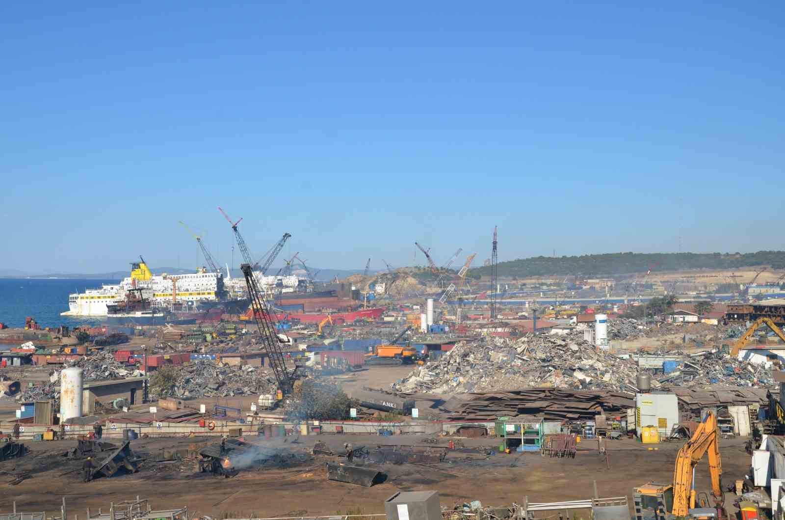 Aliağa Belediyesi, Gemi Söküm Merkezi alanını devraldı