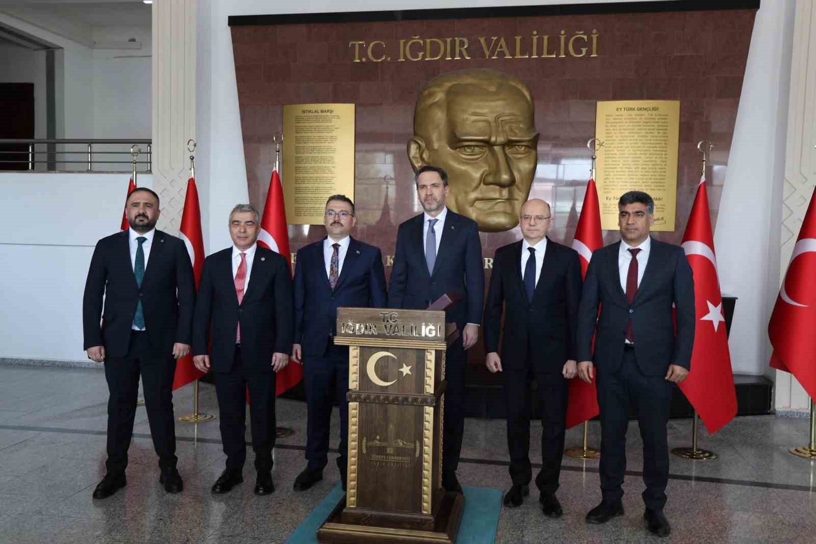 Türkiye ve Azerbaycan Enerji Bakanları Iğdır’da