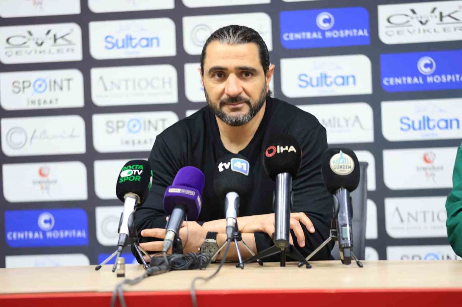 Bülent Bölükbaşı: 
