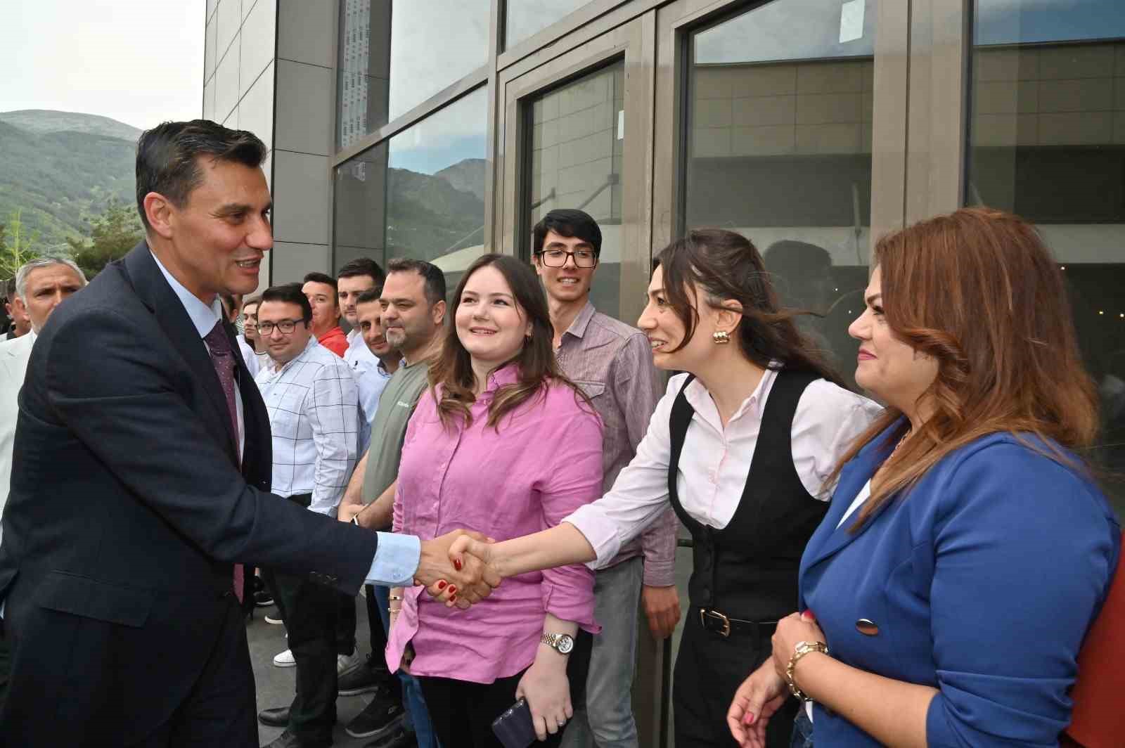 Manisa Büyükşehir Belediyesi’nde kadın istihdamında artış