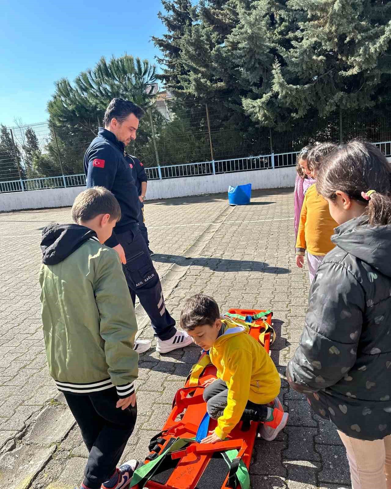Sinop’ta öğrencilere acil sağlık eğitimi