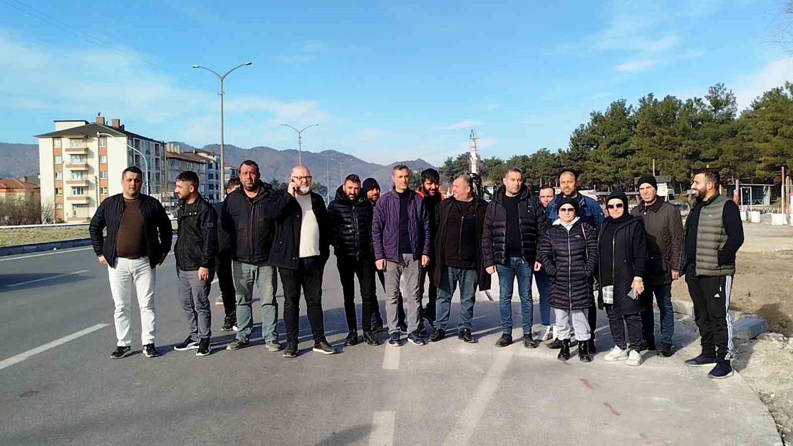 D100’deki yol genişletme çalışmasına vatandaşlardan tepki: 