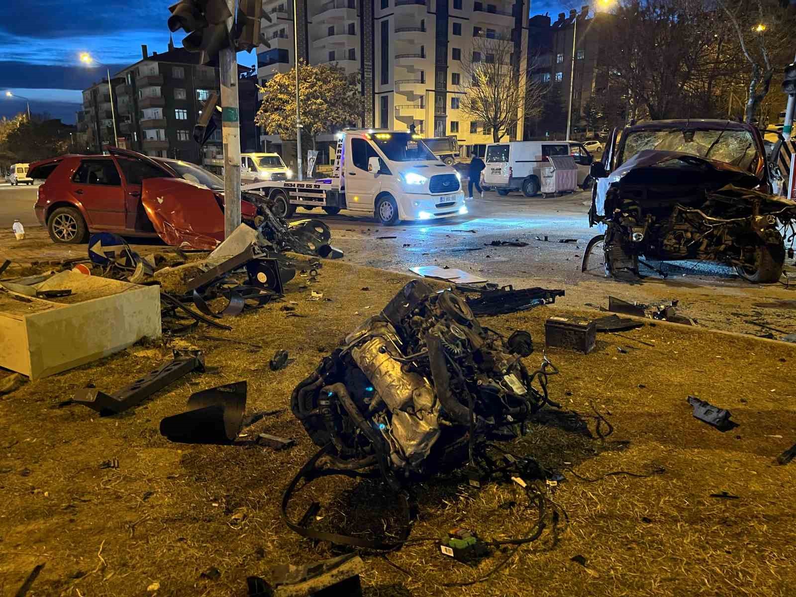 Elazığ’da trafik kazası: 1’i ağır 5 yaralı