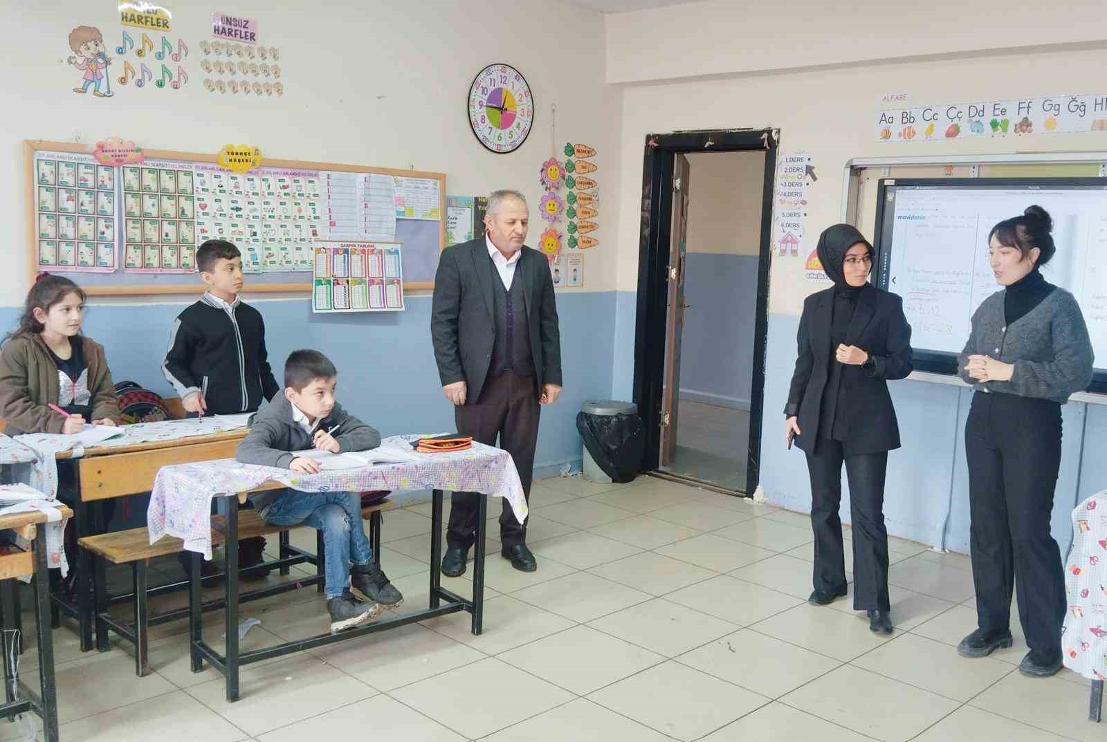 İlçe  Milli Eğitim Müdürü Zeynep Oğuz Çam’dan okul ziyaretleri