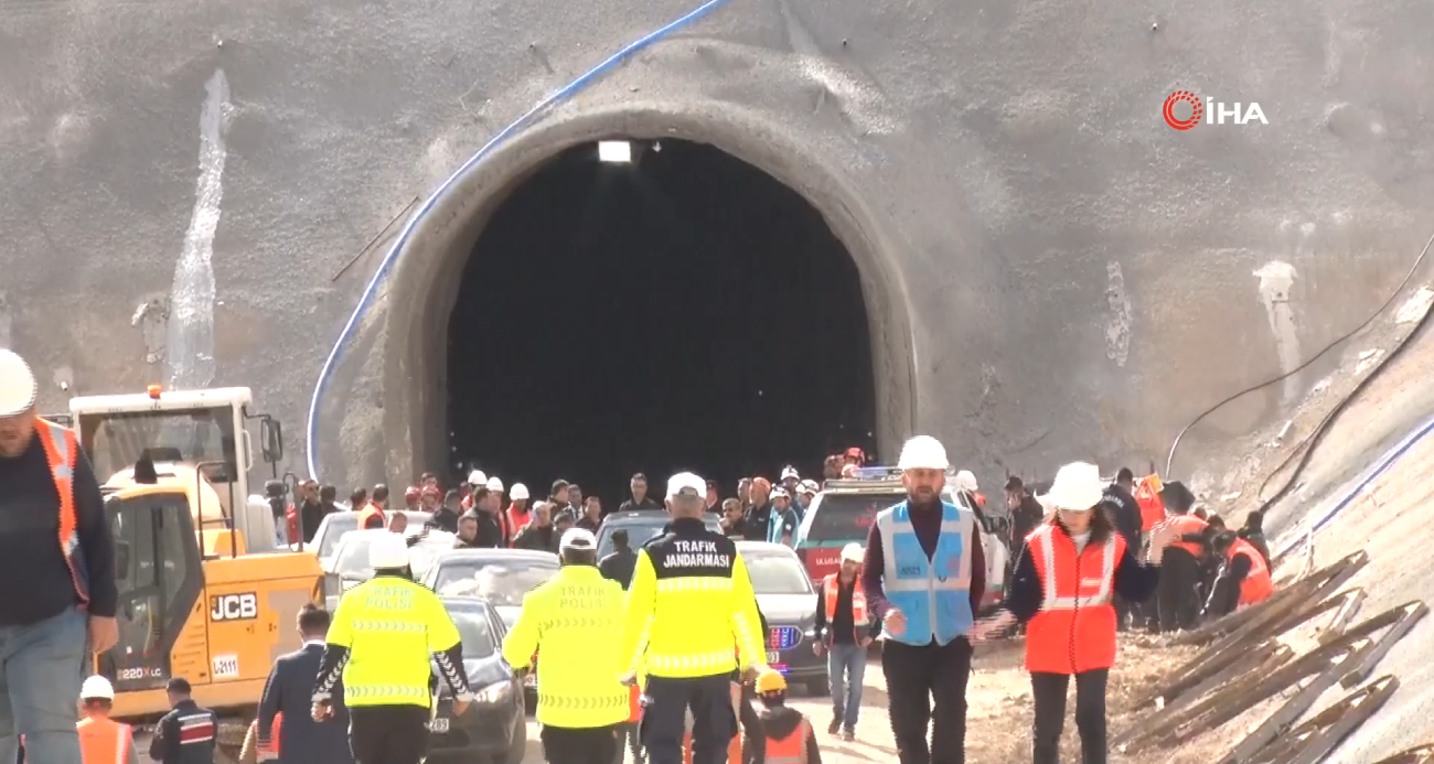 Kayseri’de hızlı tren inşaatında göçük: Ölü ve yaralılar var