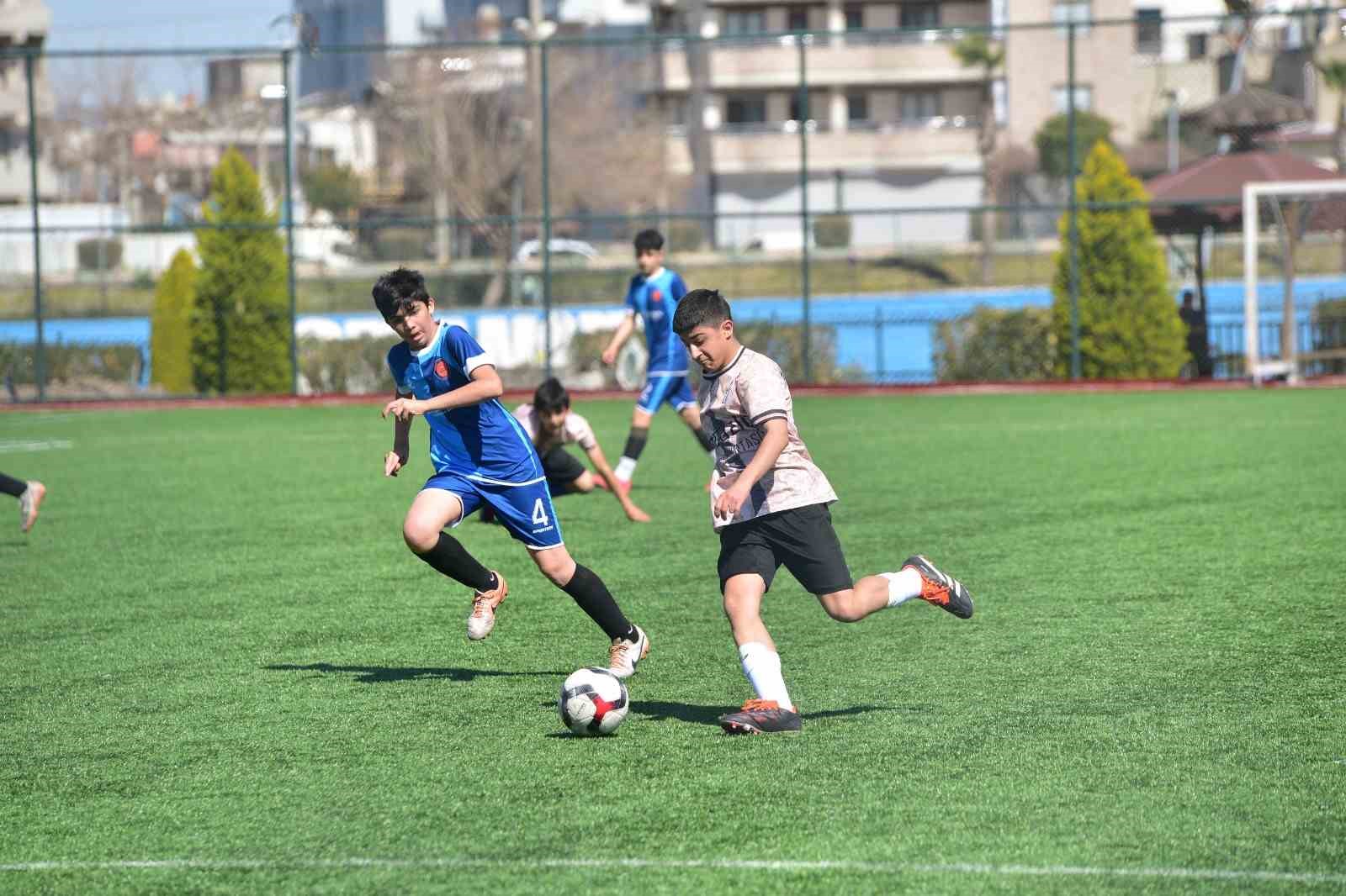 Osmaniye’de okullar arası Yıldız Erkekler Futbol turnuvası sona erdi