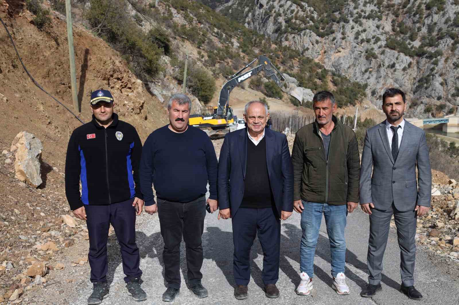 Yahyalı Belediyesi kırsal mahallelerde yol konforunun çıtasını yükseltiyor