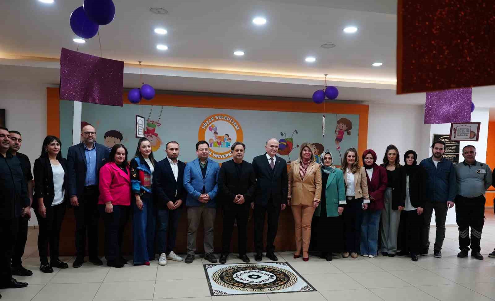 Sevgi evleri çocuklarına özel program