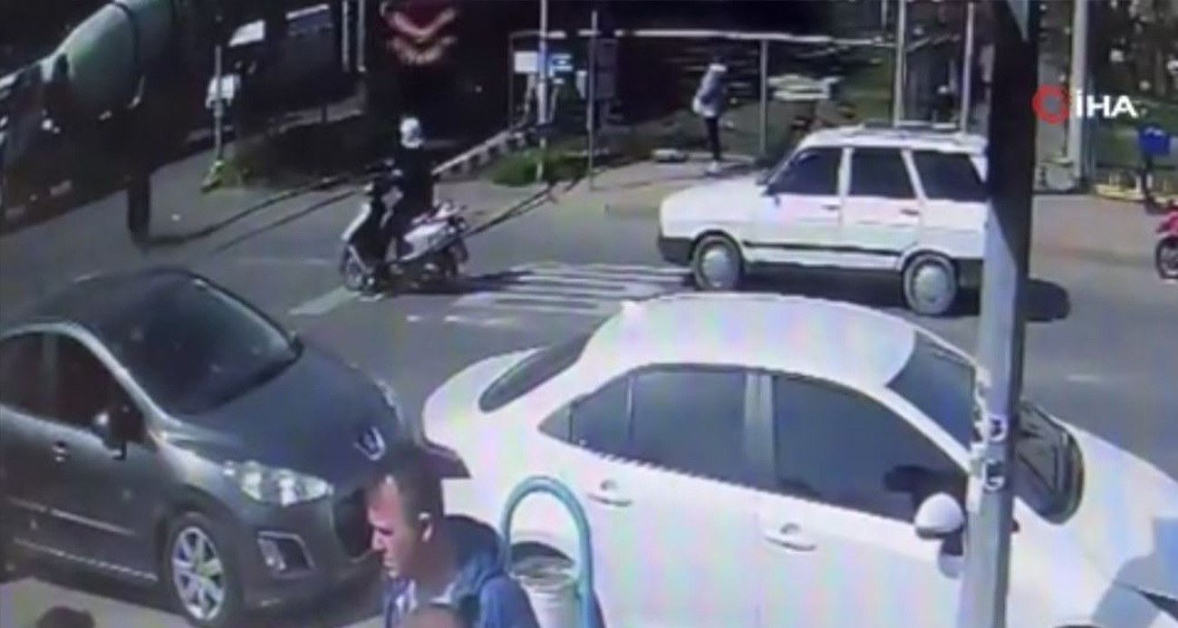 Tekirdağ’da bisikletli yaşlı adama trenin çarptığı kaza güvenlik kamerasına yansıdı