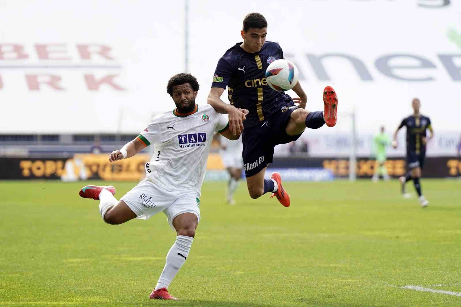 Trendyol Süper Lig: Kasımpaşa: 2 - Corendon Alanyaspor: 1 (Maç sonucu)