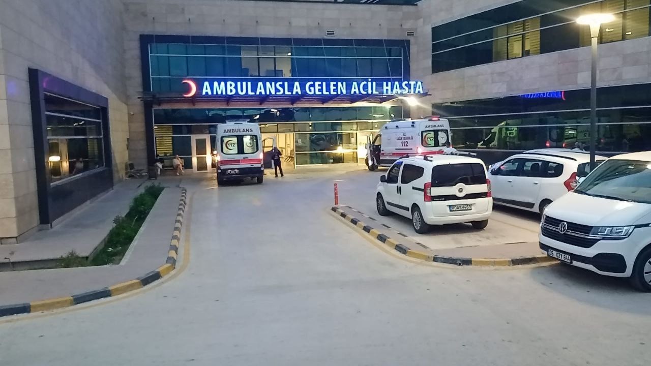 Hatay’da 7’nci kattan düşen kadın hayatını kaybetti