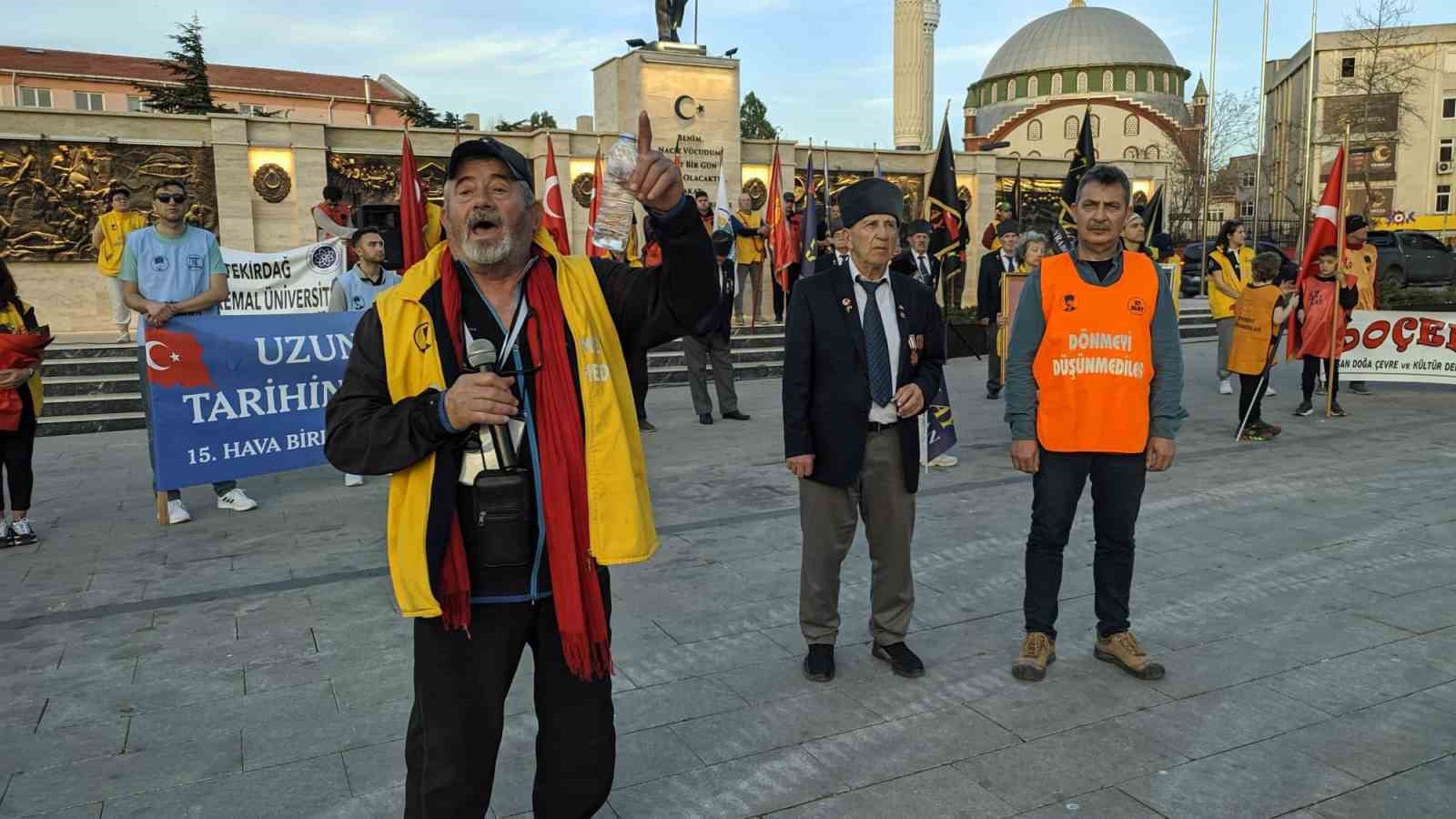 57. Alay, 15. Hava Bölüğü Keşan’da buluştukları 27. Alay gönüllüleri ile Çanakkale’ye uğurlandı