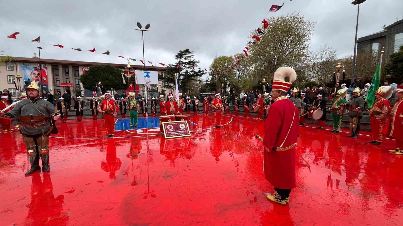 Çanakkale Deniz Zaferi’nin 110. yıl dönümü kutlamalarında mehteran gösterisi