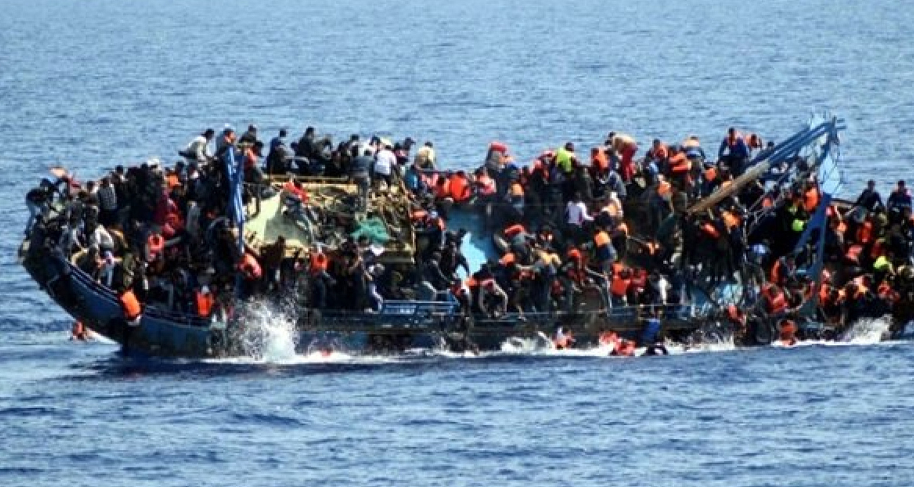 Akdeniz'de göçmenleri taşıyan bot battı: 6 kişi öldü, 40 kişi kayıp