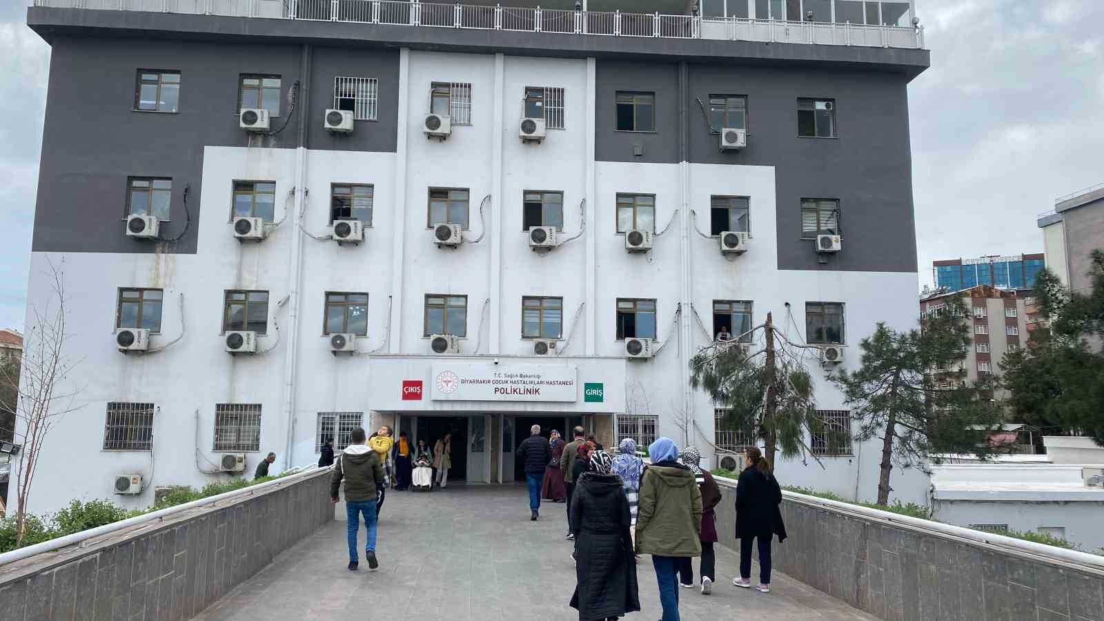 Diyarbakır’da 10 yaşındaki çocuk, dişini çektirdikten sonra hayatını kaybetti