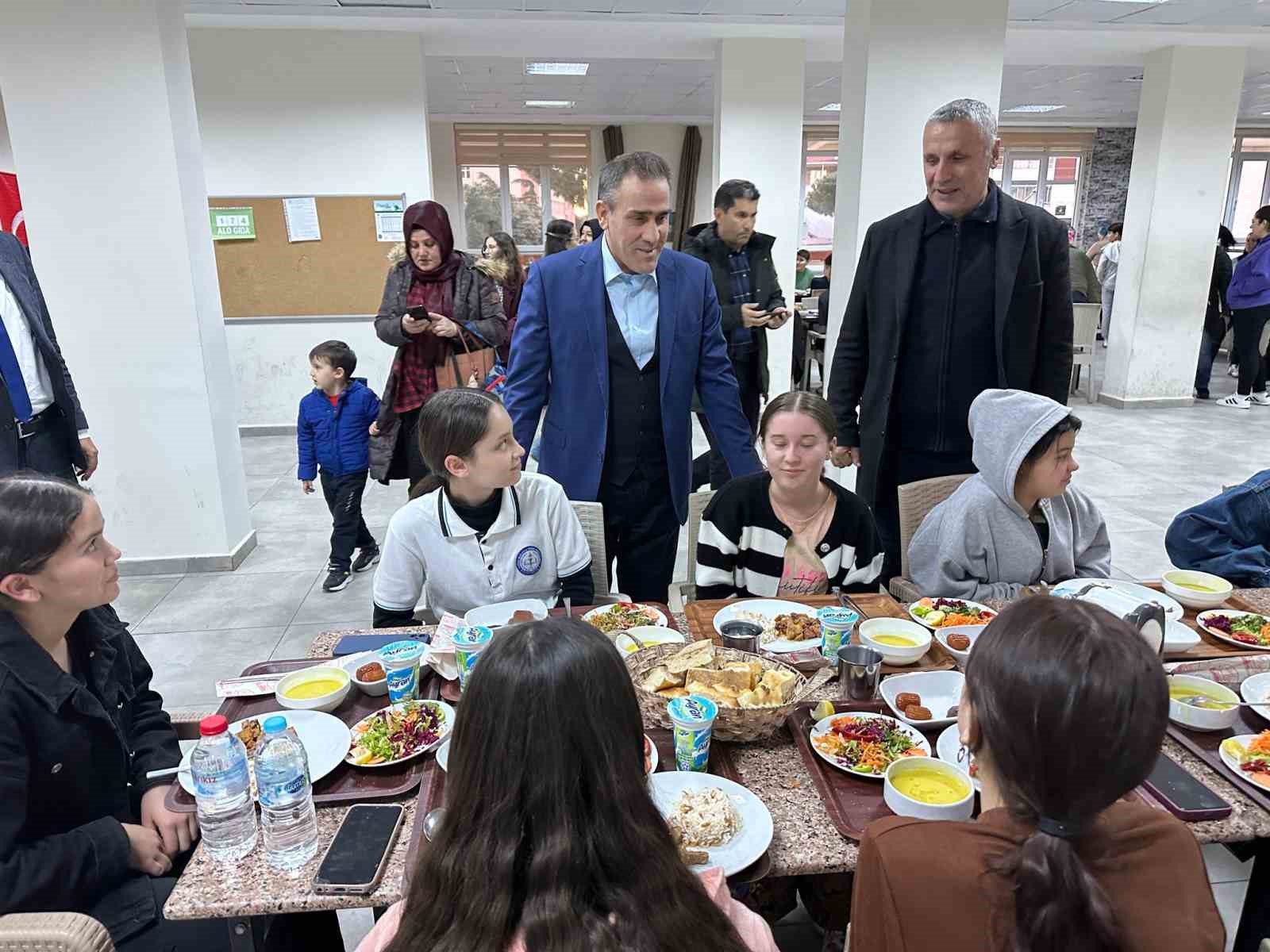 Kaymakam Memiş,  İmam Hatiplilerle iftarda buluştu