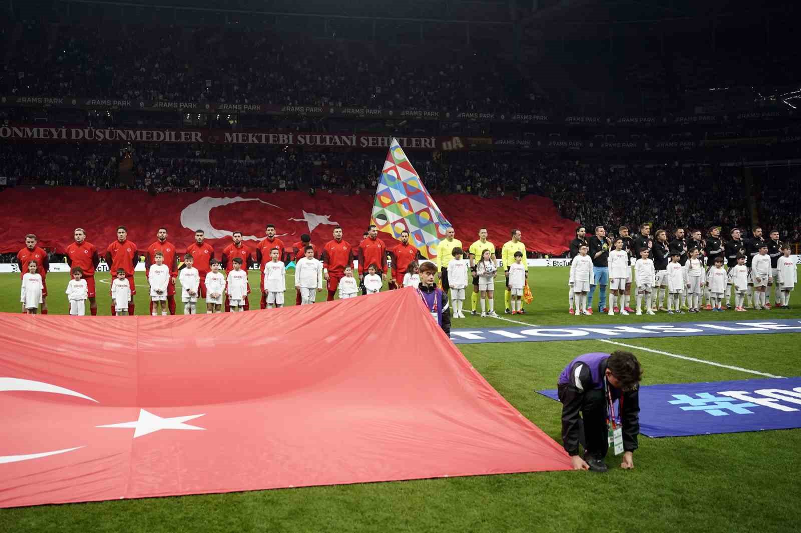 UEFA Uluslar Ligi: Türkiye: 1 - Macaristan: 0 (Maç devam ediyor)