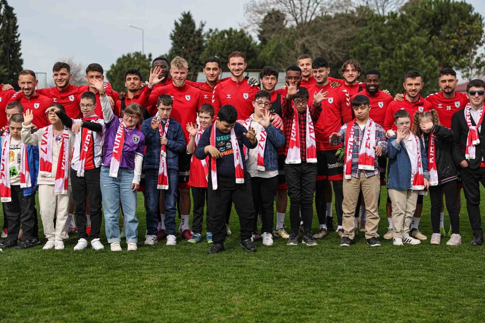 Samsunspor’a ’özel’ moral