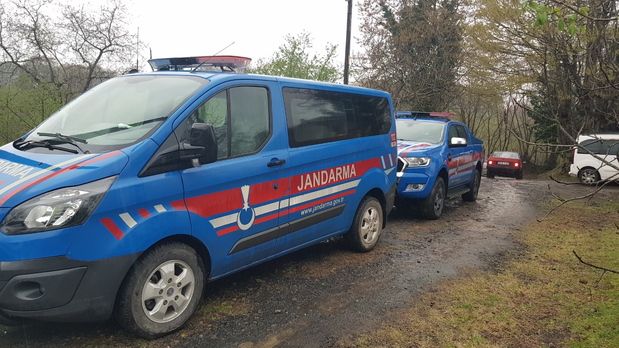 Samsun’da kan donduran cinayet: Boğazını kesip altınlarını aldıklarını kadını ateşe verdiler