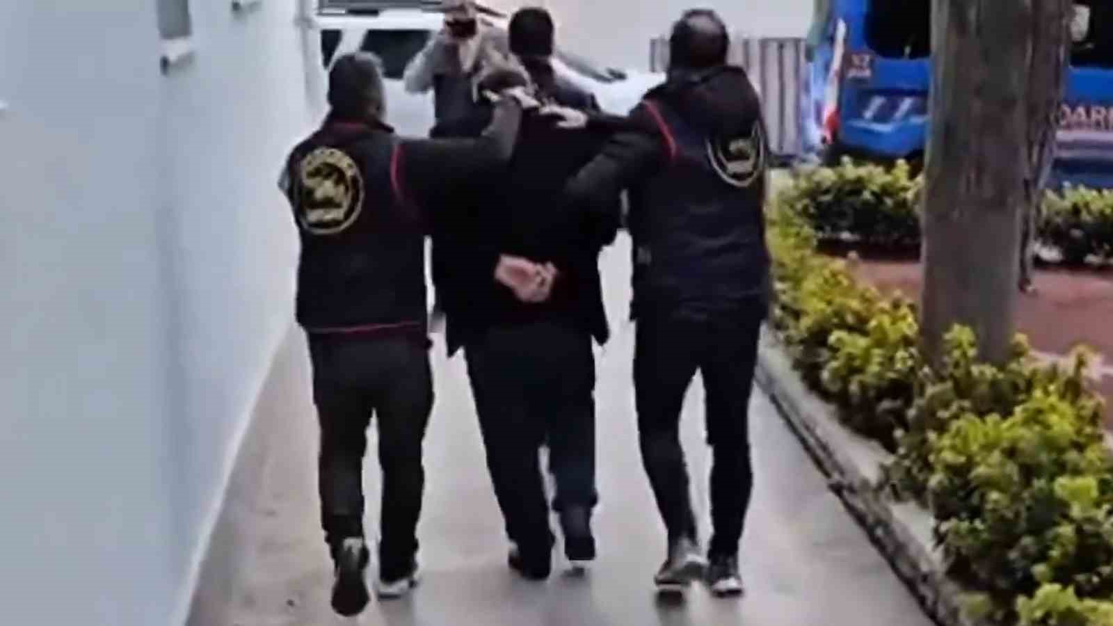 Gasbedilen altınlar için yangın süsü verilen cinayette zanlı suçunu itiraf etti