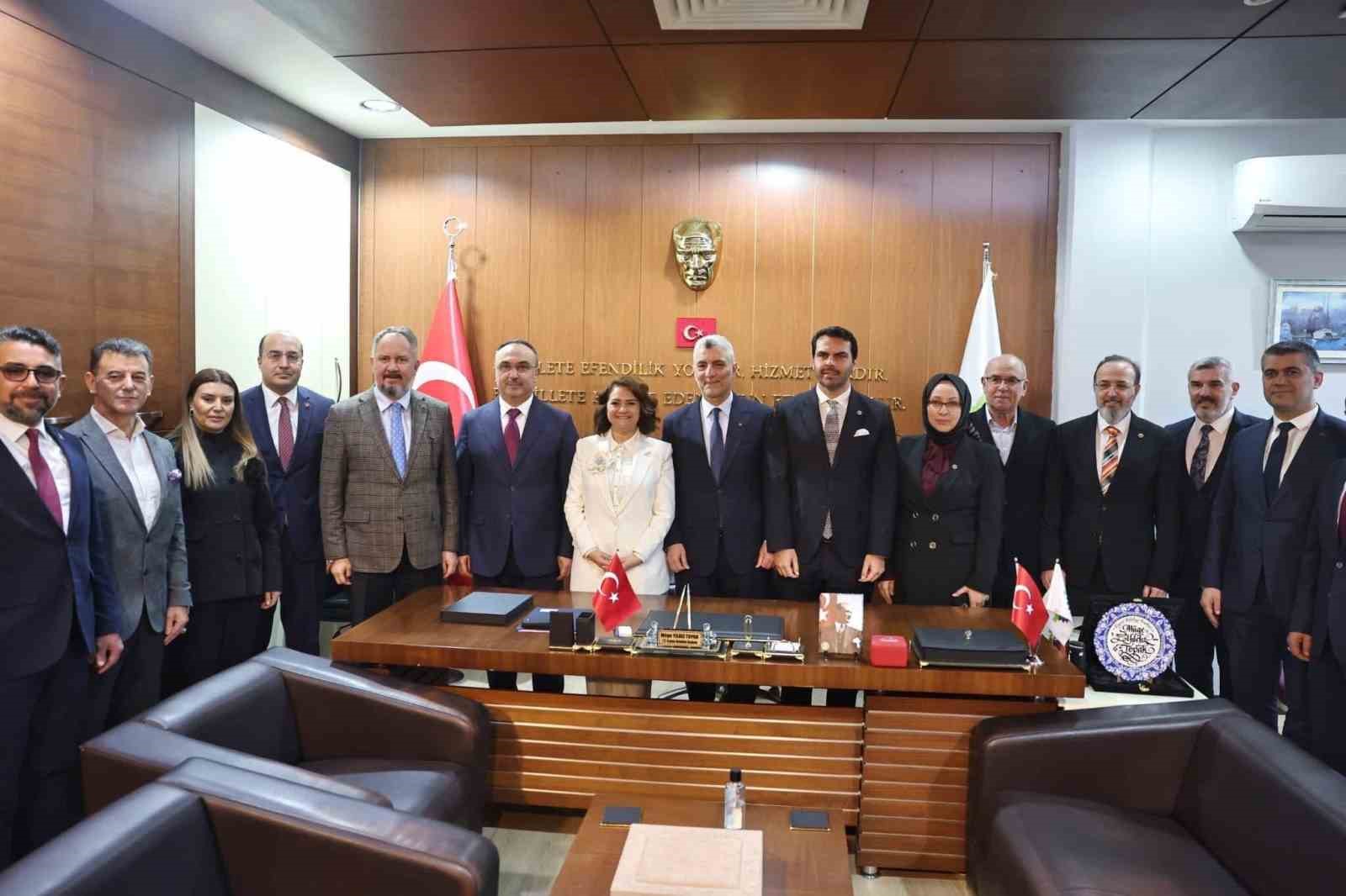 Bakan Bolat, Ergene’de vatandaşlarla iftarda bir araya geldi