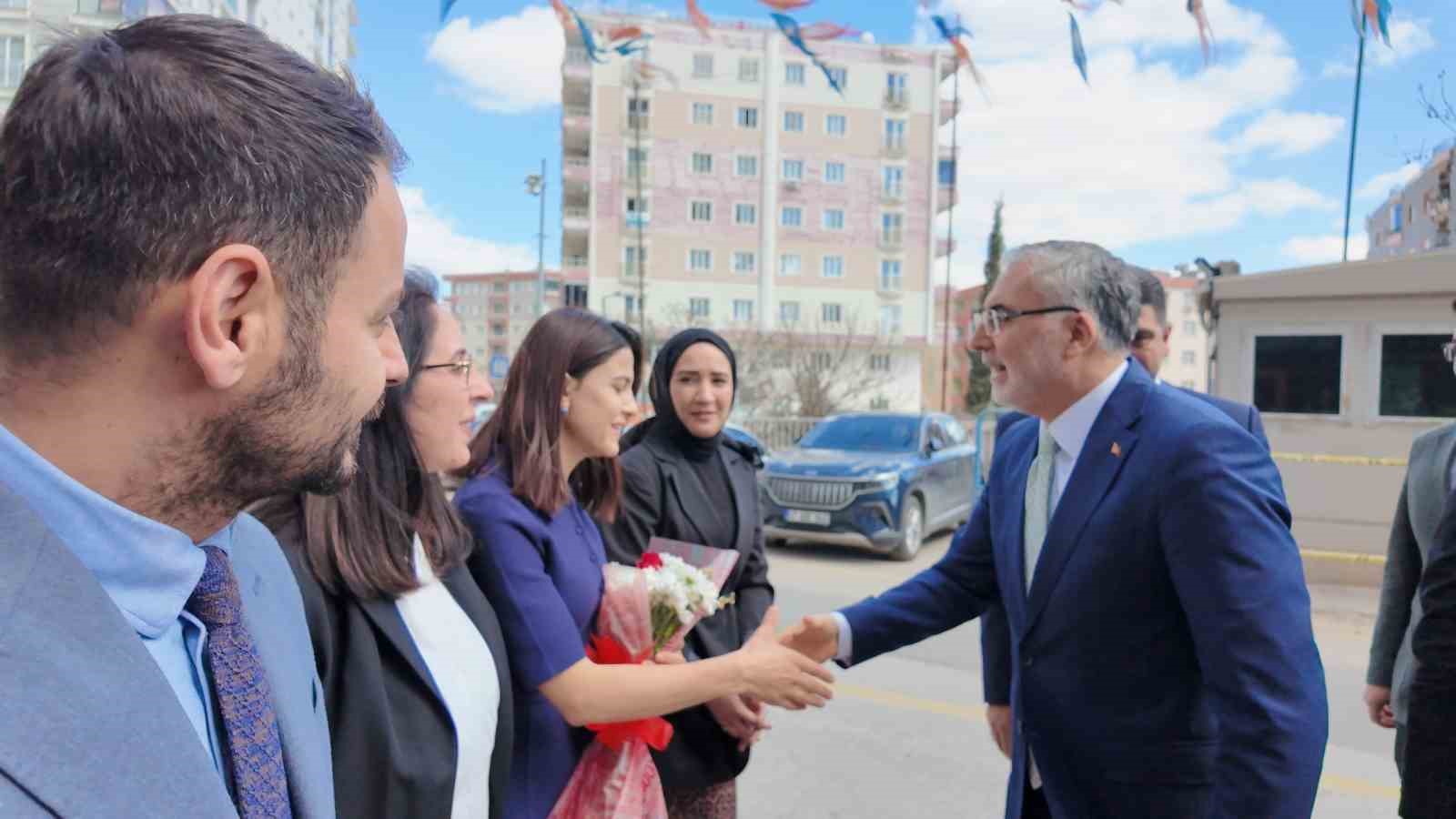 Bakan Işıkhan Mardin’de