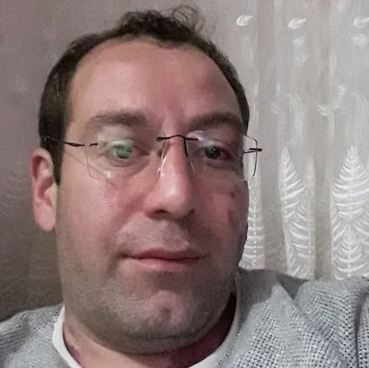 43 yaşında kalbine yenik düşen adam yasa boğdu