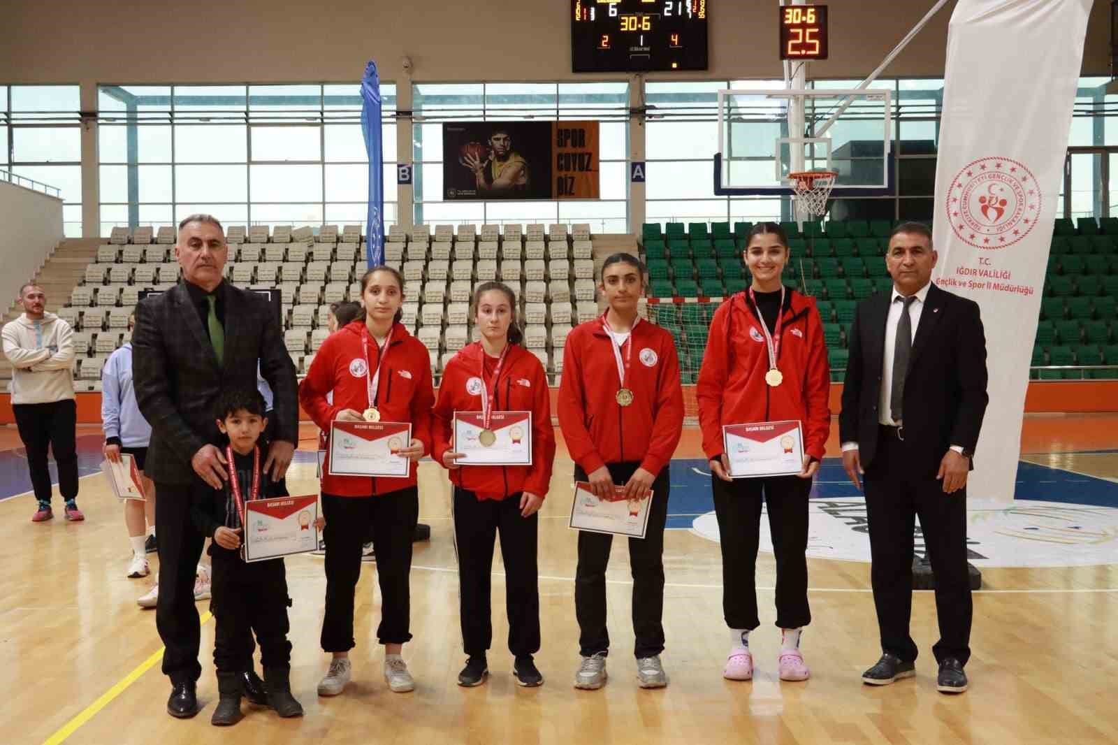 Ağrı Spor Lisesi Kız Basketbol Takımı Türkiye finallerinde mücadele edecek