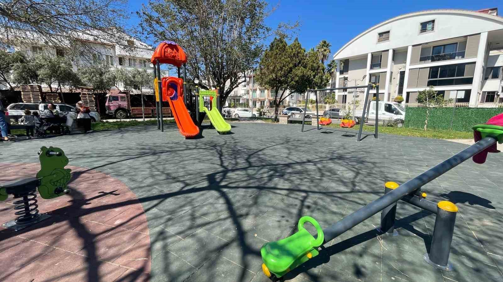 Marmaris’teki parklar yenileniyor