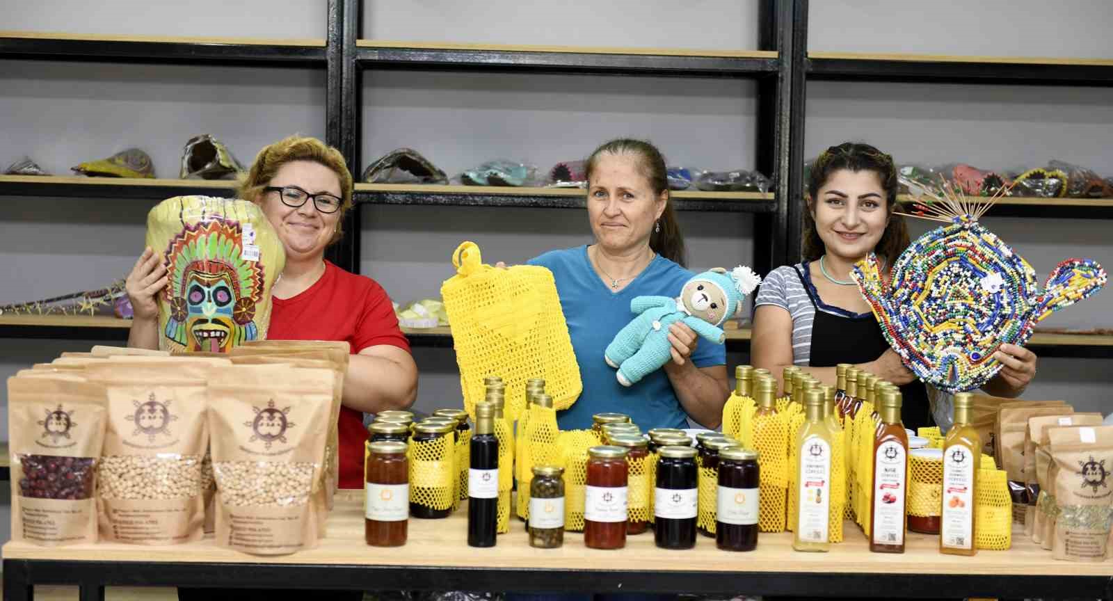 Muratpaşa Belediyesi’nden kadın emeğine destek