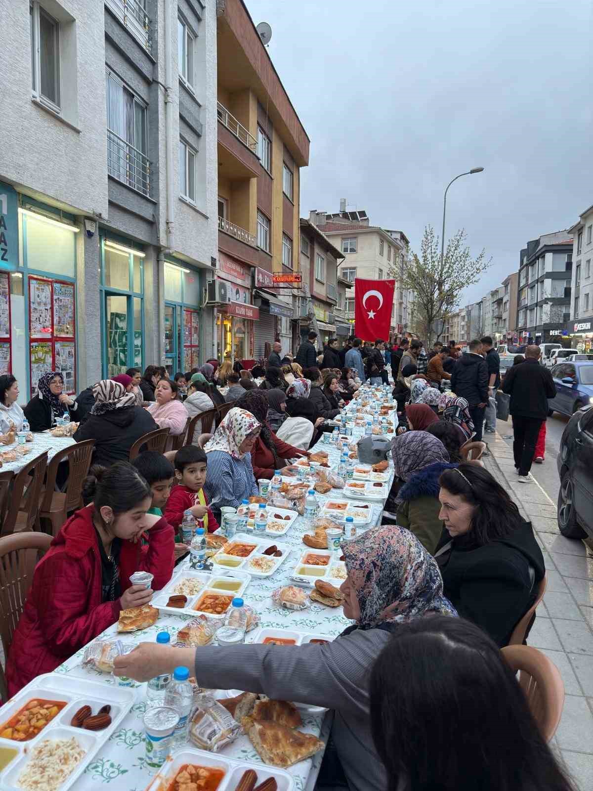 Eskişehir Sütlüce Spor Kulübü iftar yemeği