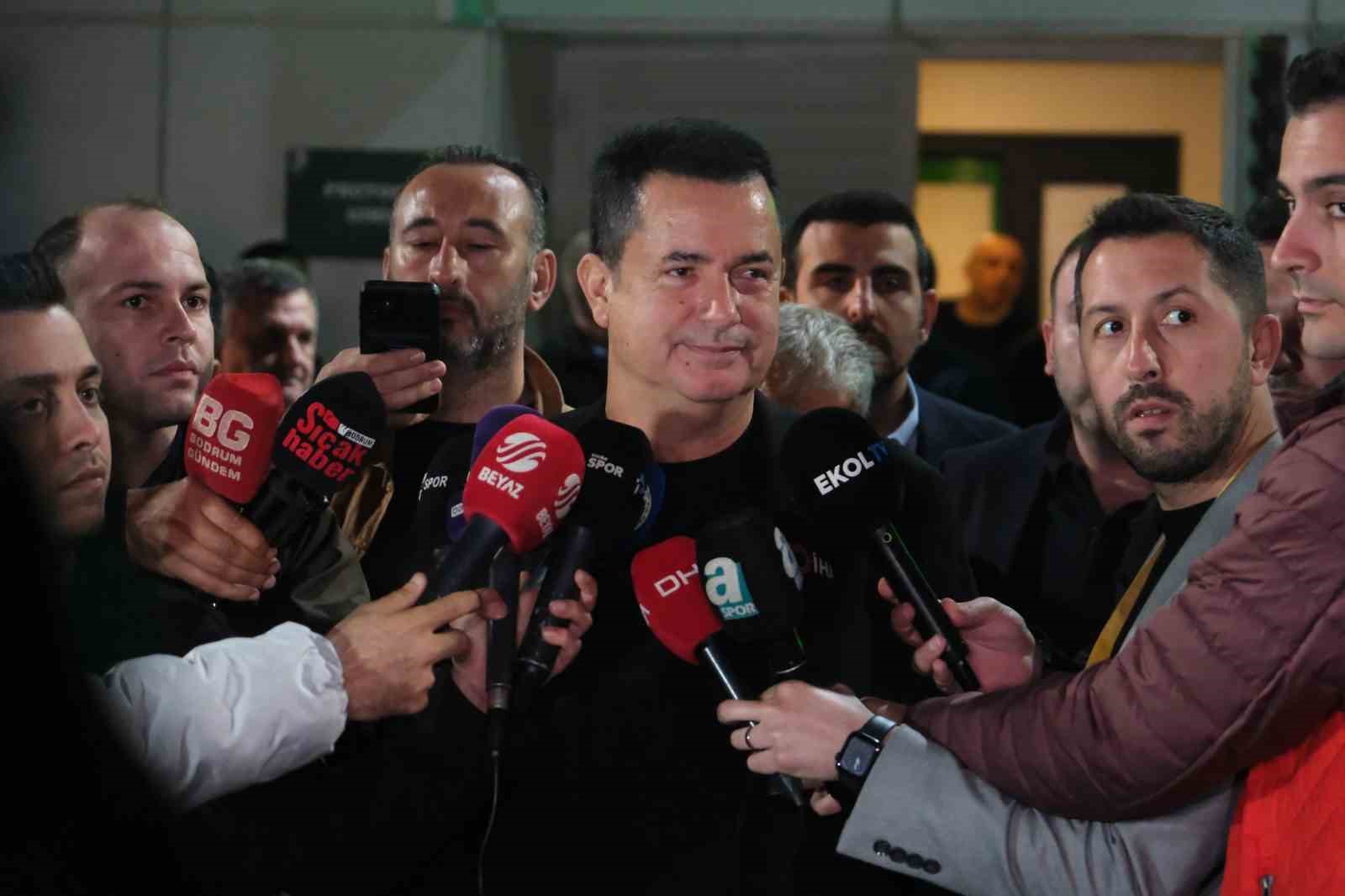 Acun Ilıcalı: 